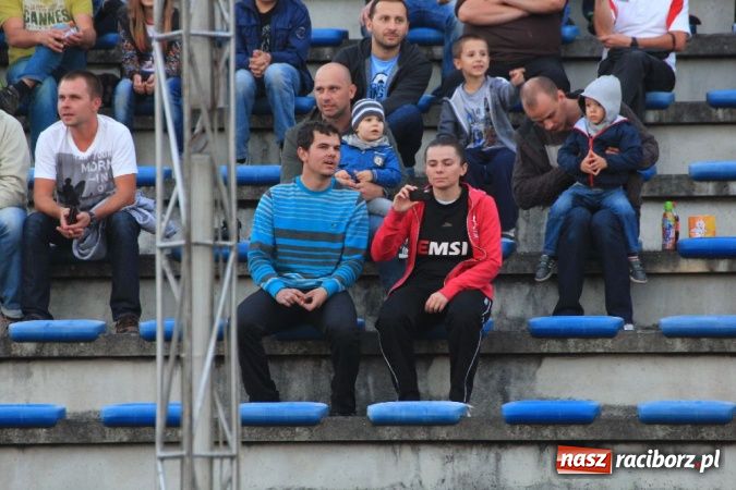 Zdjęcie w galerii na portalu naszraciborz.pl: Kaskaderskie show na stadionie OSiR-u wiadomości z regionu