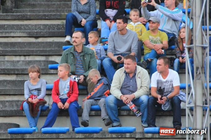 Zdjęcie w galerii na portalu naszraciborz.pl: Kaskaderskie show na stadionie OSiR-u wiadomości z regionu