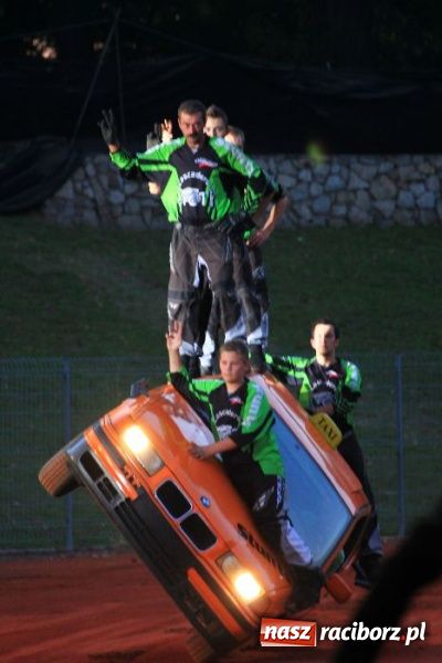 Zdjęcie w galerii na portalu naszraciborz.pl: Kaskaderskie show na stadionie OSiR-u wiadomości z regionu