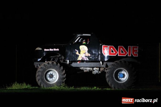 Zdjęcie w galerii na portalu naszraciborz.pl: Kaskaderskie show na stadionie OSiR-u wiadomości z regionu