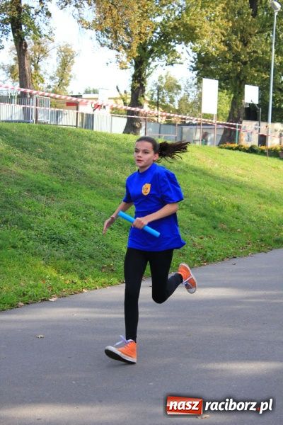 Zdjęcie w galerii na portalu naszraciborz.pl: Finał miejski Sztafetowych Biegów Przełajowych wiadomości z regionu