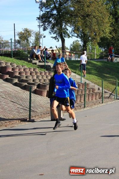 Zdjęcie w galerii na portalu naszraciborz.pl: Finał miejski Sztafetowych Biegów Przełajowych wiadomości z regionu