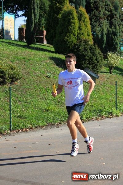 Zdjęcie w galerii na portalu naszraciborz.pl: Finał miejski Sztafetowych Biegów Przełajowych wiadomości z regionu