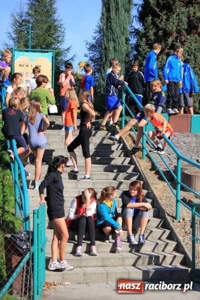 Zdjęcie w galerii na portalu naszraciborz.pl: Finał miejski Sztafetowych Biegów Przełajowych wiadomości z regionu