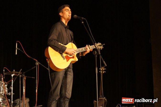 Zdjęcie w galerii na portalu naszraciborz.pl: Piotr Lisiecki dał koncert w RCK-u przy Chopina wiadomości z regionu