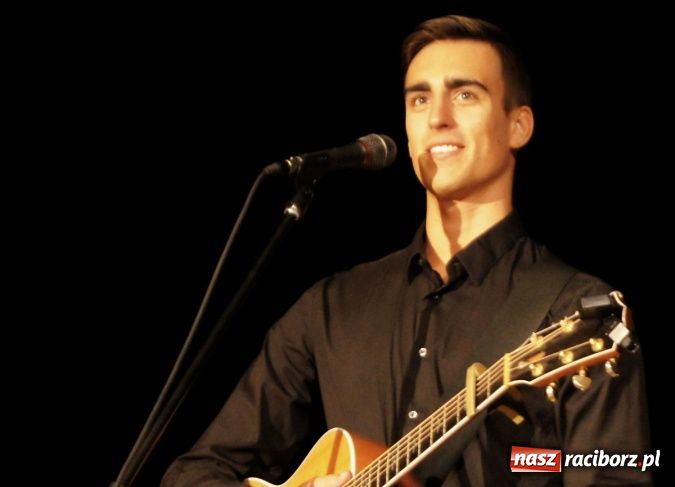 Zdjęcie w galerii na portalu naszraciborz.pl: Piotr Lisiecki dał koncert w RCK-u przy Chopina wiadomości z regionu