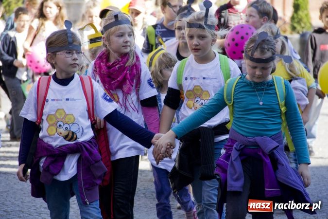Zdjęcie w galerii na portalu naszraciborz.pl: Polsko-czeski happening na raciborskim Rynku wiadomości z regionu