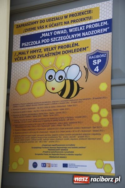 Zdjęcie w galerii na portalu naszraciborz.pl: Polsko-czeski happening na raciborskim Rynku wiadomości z regionu