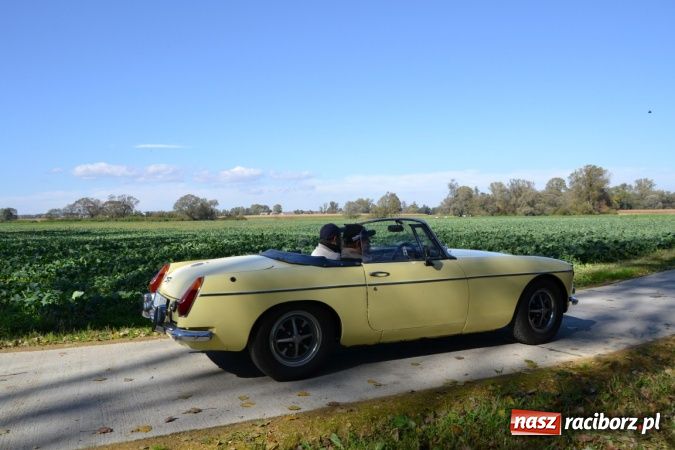 Zdjęcie w galerii na portalu naszraciborz.pl: Miłośniczki i miłośnicy oldtimerów kończą sezon w Zabełkowie wiadomości z regionu