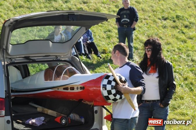 Zdjęcie w galerii na portalu naszraciborz.pl: Wielkie latanie nad Ulgą wiadomości z regionu