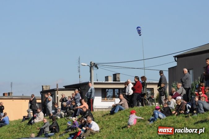 Zdjęcie w galerii na portalu naszraciborz.pl: Wielkie latanie nad Ulgą wiadomości z regionu