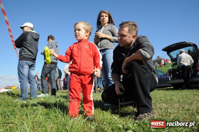Zdjęcie w galerii na portalu naszraciborz.pl: Wielkie latanie nad Ulgą wiadomości z regionu
