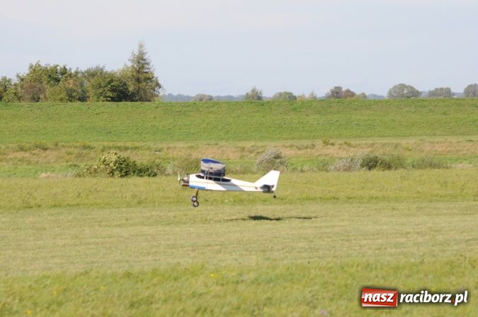 Zdjęcie w galerii na portalu naszraciborz.pl: Wielkie latanie nad Ulgą wiadomości z regionu