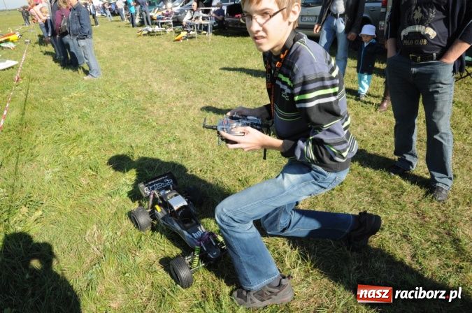 Zdjęcie w galerii na portalu naszraciborz.pl: Wielkie latanie nad Ulgą wiadomości z regionu