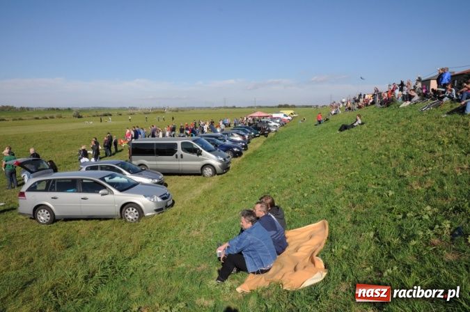 Zdjęcie w galerii na portalu naszraciborz.pl: Wielkie latanie nad Ulgą wiadomości z regionu