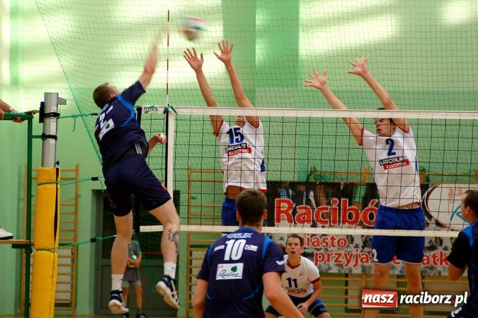 Zdjęcie w galerii na portalu naszraciborz.pl: Pewna wygrana AZS Rafako z Bielawianką wiadomości z regionu