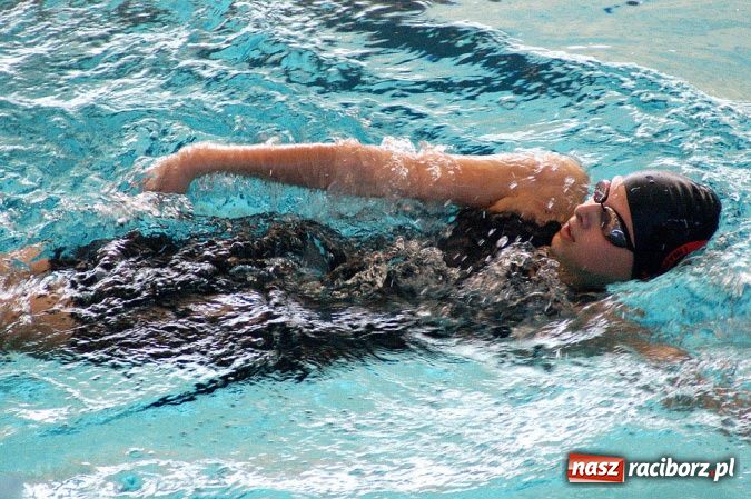 Zdjęcie w galerii na portalu naszraciborz.pl: W SMS-ie królowały pływackie sprinty wiadomości z regionu
