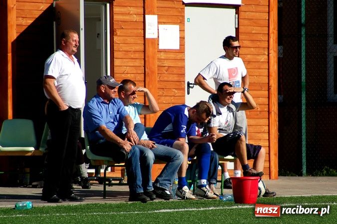 Zdjęcie w galerii na portalu naszraciborz.pl: Puchar prezesa trafił do Hurtowni wiadomości z regionu