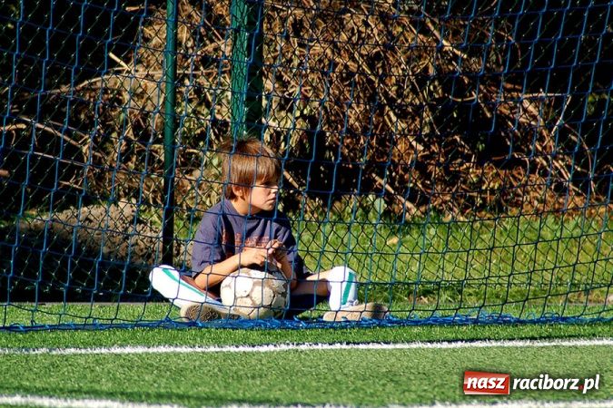 Zdjęcie w galerii na portalu naszraciborz.pl: Puchar prezesa trafił do Hurtowni wiadomości z regionu