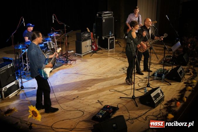 Zdjęcie w galerii na portalu naszraciborz.pl: Breakout Tour z Marzeną Korzonek na deskach RCK wiadomości z regionu