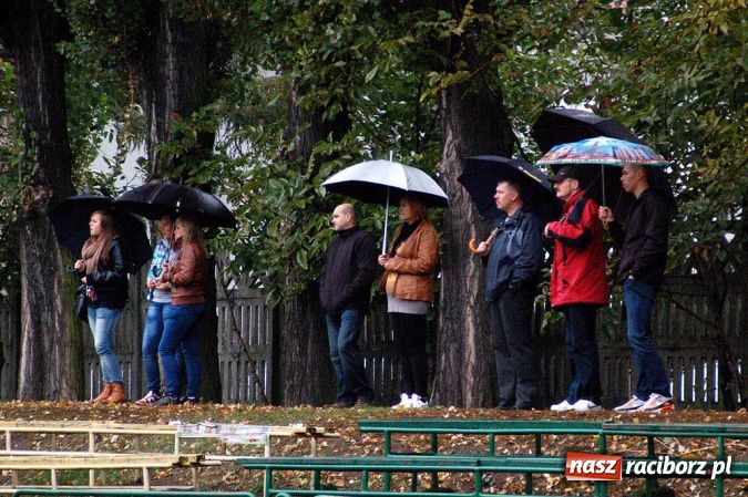 Zdjęcie w galerii na portalu naszraciborz.pl: Deszczowa kanonada Odry wiadomości z regionu