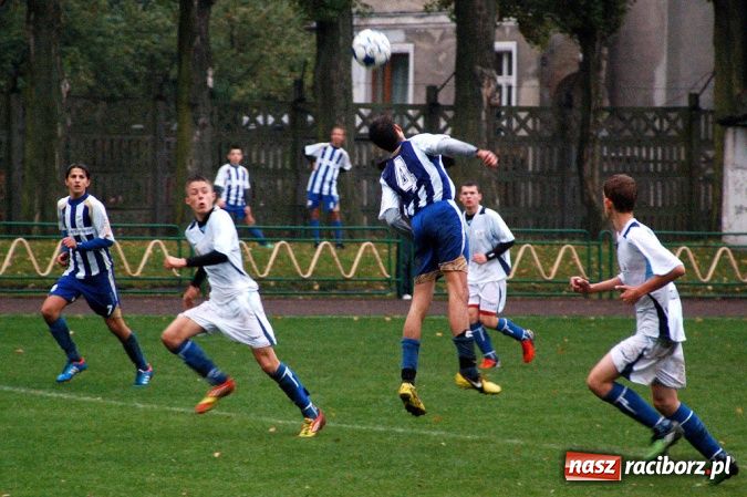 Zdjęcie w galerii na portalu naszraciborz.pl: Deszczowa kanonada Odry wiadomości z regionu