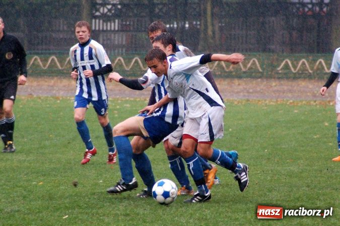 Zdjęcie w galerii na portalu naszraciborz.pl: Deszczowa kanonada Odry wiadomości z regionu