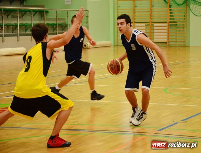 Zdjęcie w galerii na portalu naszraciborz.pl: Inauguracja sezonu Brooklyn Basket Ligi wiadomości z regionu