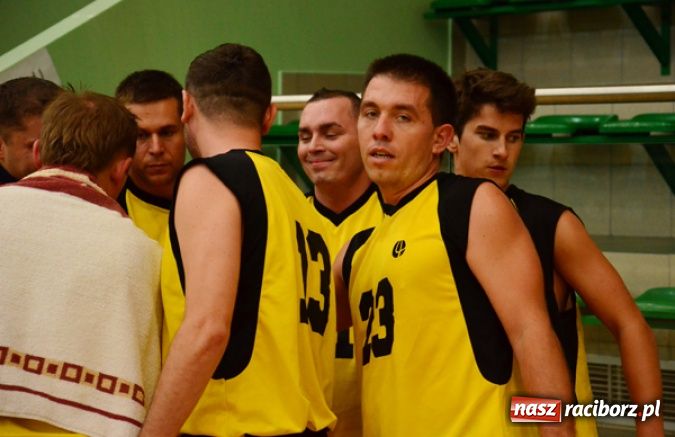 Zdjęcie w galerii na portalu naszraciborz.pl: Inauguracja sezonu Brooklyn Basket Ligi wiadomości z regionu