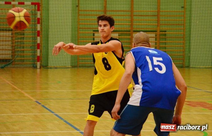 Zdjęcie w galerii na portalu naszraciborz.pl: Inauguracja sezonu Brooklyn Basket Ligi wiadomości z regionu