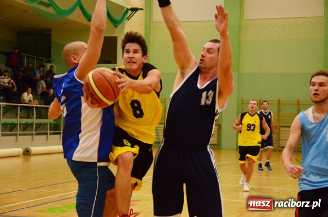 Zdjęcie w galerii na portalu naszraciborz.pl: Inauguracja sezonu Brooklyn Basket Ligi wiadomości z regionu