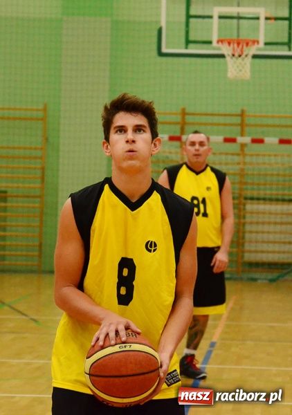 Zdjęcie w galerii na portalu naszraciborz.pl: Inauguracja sezonu Brooklyn Basket Ligi wiadomości z regionu