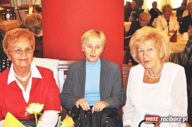 Zdjęcie w galerii na portalu naszraciborz.pl: Nauczyciele seniorzy z Związku Nauczycielstwa Polskiego świętują w Raciborskiej wiadomości z regionu