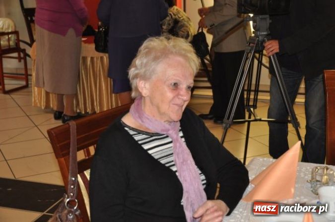 Zdjęcie w galerii na portalu naszraciborz.pl: Nauczyciele seniorzy z Związku Nauczycielstwa Polskiego świętują w Raciborskiej wiadomości z regionu