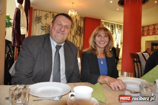 Zdjęcie w galerii na portalu naszraciborz.pl: Nauczyciele seniorzy z Związku Nauczycielstwa Polskiego świętują w Raciborskiej wiadomości z regionu