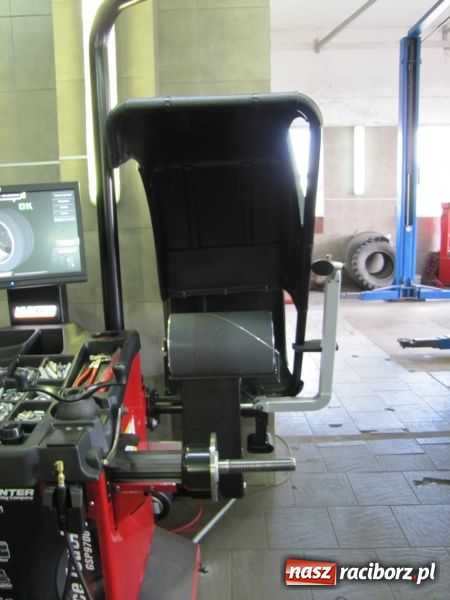 Zdjęcie w galerii na portalu naszraciborz.pl: Hunter IV generacji w MADAGU wiadomości z regionu