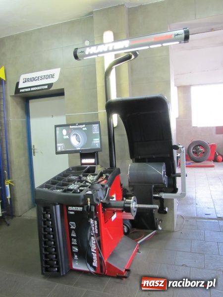 Zdjęcie w galerii na portalu naszraciborz.pl: Hunter IV generacji w MADAGU wiadomości z regionu