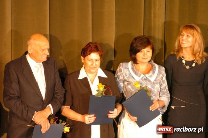 Zdjęcie w galerii na portalu naszraciborz.pl: Miejskie obchody Dnia Edukacji Narodowej w RCK-u wiadomości z regionu