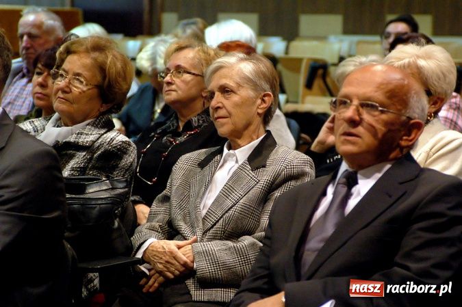 Zdjęcie w galerii na portalu naszraciborz.pl: Gaudeamus igitur na Uniwersytecie III Wieku wiadomości z regionu