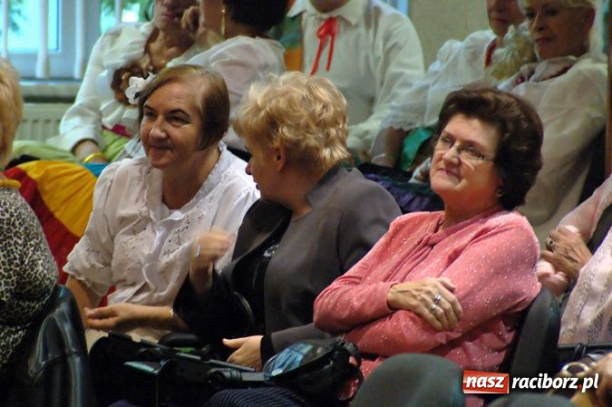 Zdjęcie w galerii na portalu naszraciborz.pl: Gaudeamus igitur na Uniwersytecie III Wieku wiadomości z regionu