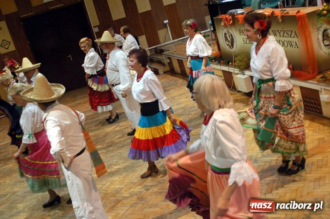 Zdjęcie w galerii na portalu naszraciborz.pl: Gaudeamus igitur na Uniwersytecie III Wieku wiadomości z regionu