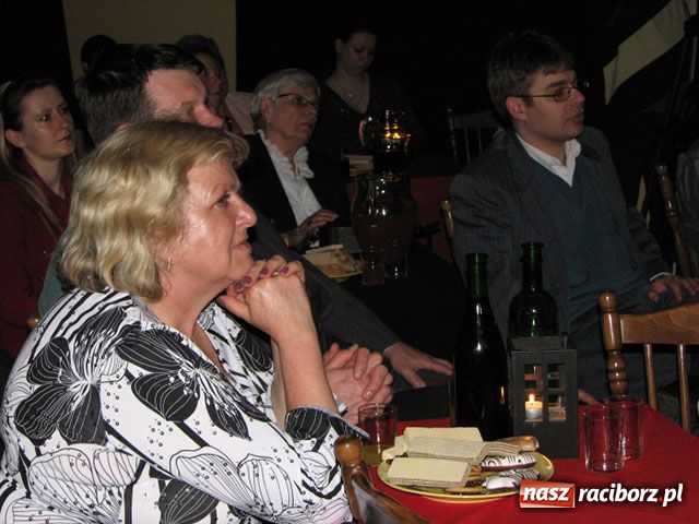 Zdjęcie w galerii na portalu naszraciborz.pl: Poezję mają w duszy wiadomości z regionu