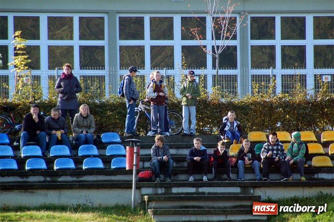 Zdjęcie w galerii na portalu naszraciborz.pl: Unia przegrała z Naprzodem wiadomości z regionu