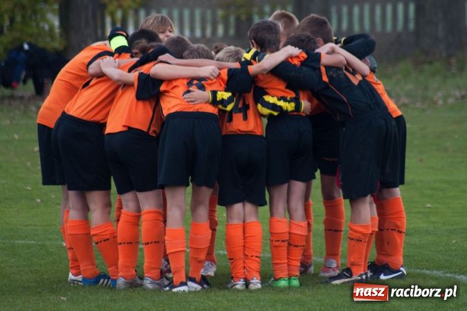 Zdjęcie w galerii na portalu naszraciborz.pl: Gosław Jedłownik rozbił trampkarzy Owsiszcz wiadomości z regionu