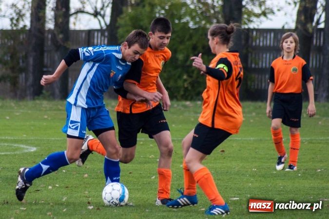 Zdjęcie w galerii na portalu naszraciborz.pl: Gosław Jedłownik rozbił trampkarzy Owsiszcz wiadomości z regionu