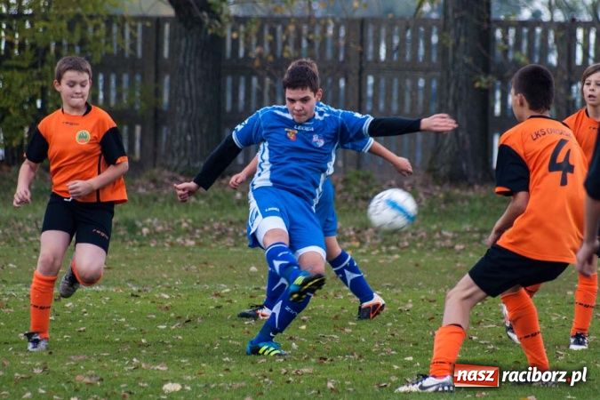 Zdjęcie w galerii na portalu naszraciborz.pl: Gosław Jedłownik rozbił trampkarzy Owsiszcz wiadomości z regionu