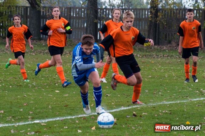 Zdjęcie w galerii na portalu naszraciborz.pl: Gosław Jedłownik rozbił trampkarzy Owsiszcz wiadomości z regionu