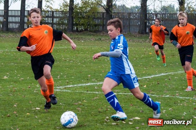 Zdjęcie w galerii na portalu naszraciborz.pl: Gosław Jedłownik rozbił trampkarzy Owsiszcz wiadomości z regionu