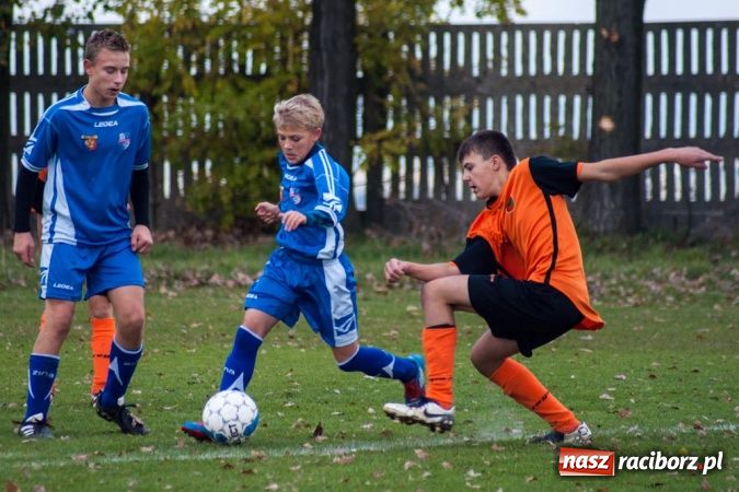 Zdjęcie w galerii na portalu naszraciborz.pl: Gosław Jedłownik rozbił trampkarzy Owsiszcz wiadomości z regionu