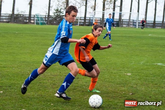 Zdjęcie w galerii na portalu naszraciborz.pl: Gosław Jedłownik rozbił trampkarzy Owsiszcz wiadomości z regionu